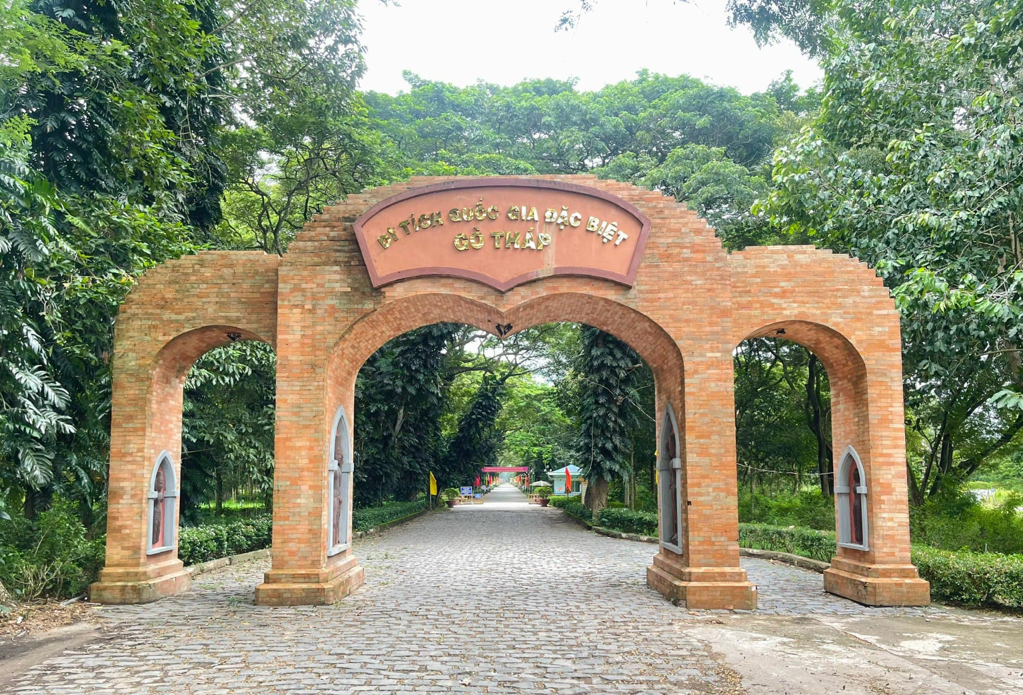 Khu di tích Quốc gia Đặc biệt Gò Tháp - Đồng sen Tháp Mười - Khu di tích Xẻo Quít